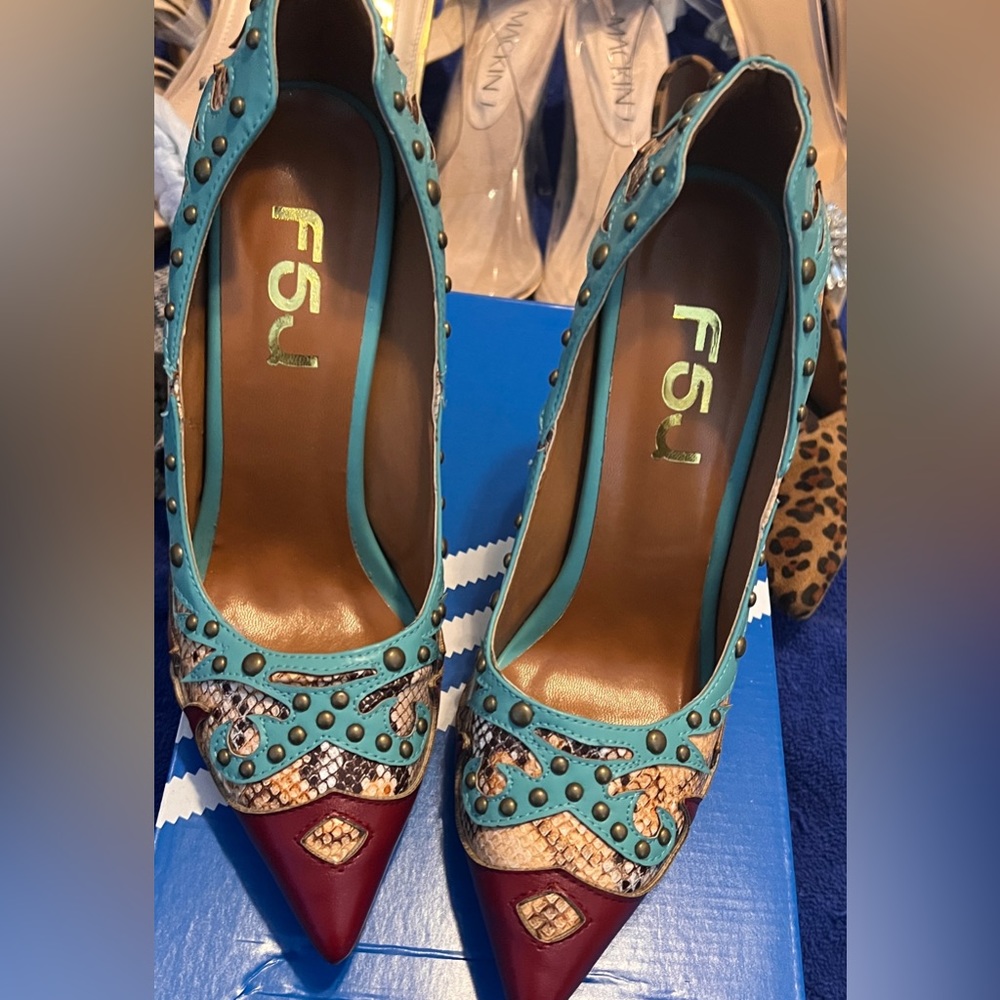 Decorative heels sassy shoe